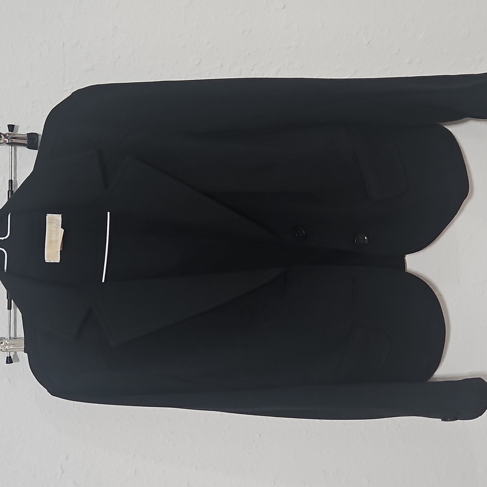 Black knit blazer